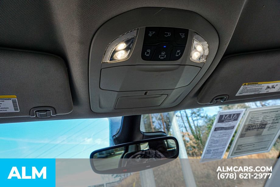 Used 2024 Chrysler Pacifica Select image 38