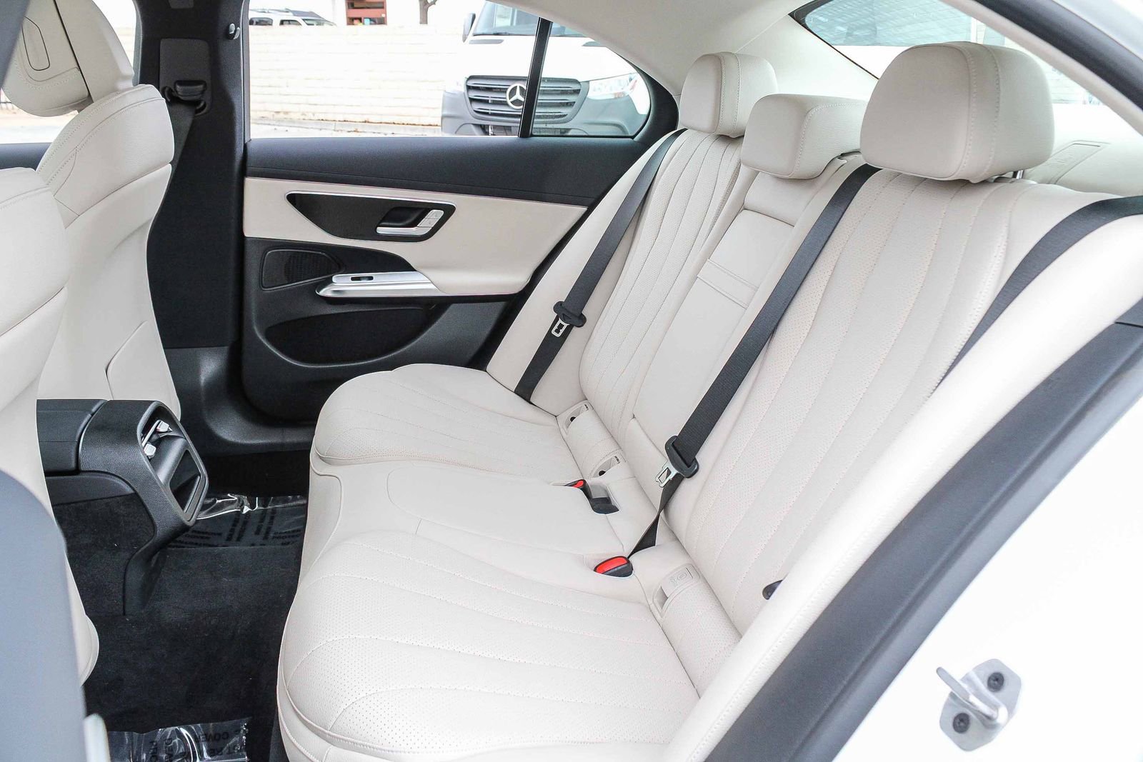 Certified 2025 Mercedes-Benz E 350 4MATIC Sedan image 18