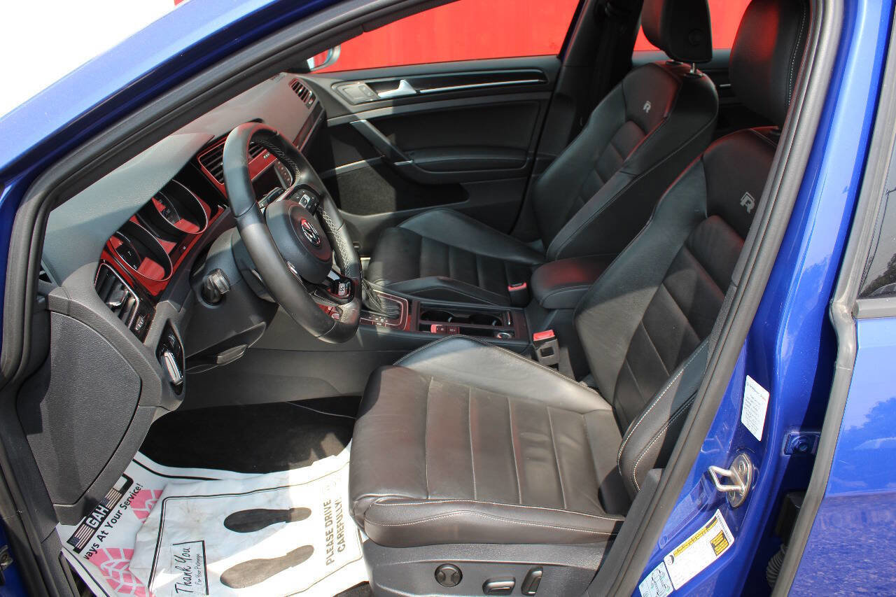 Used 2016 Volkswagen Golf R 4-Door AWD/4WD image 9