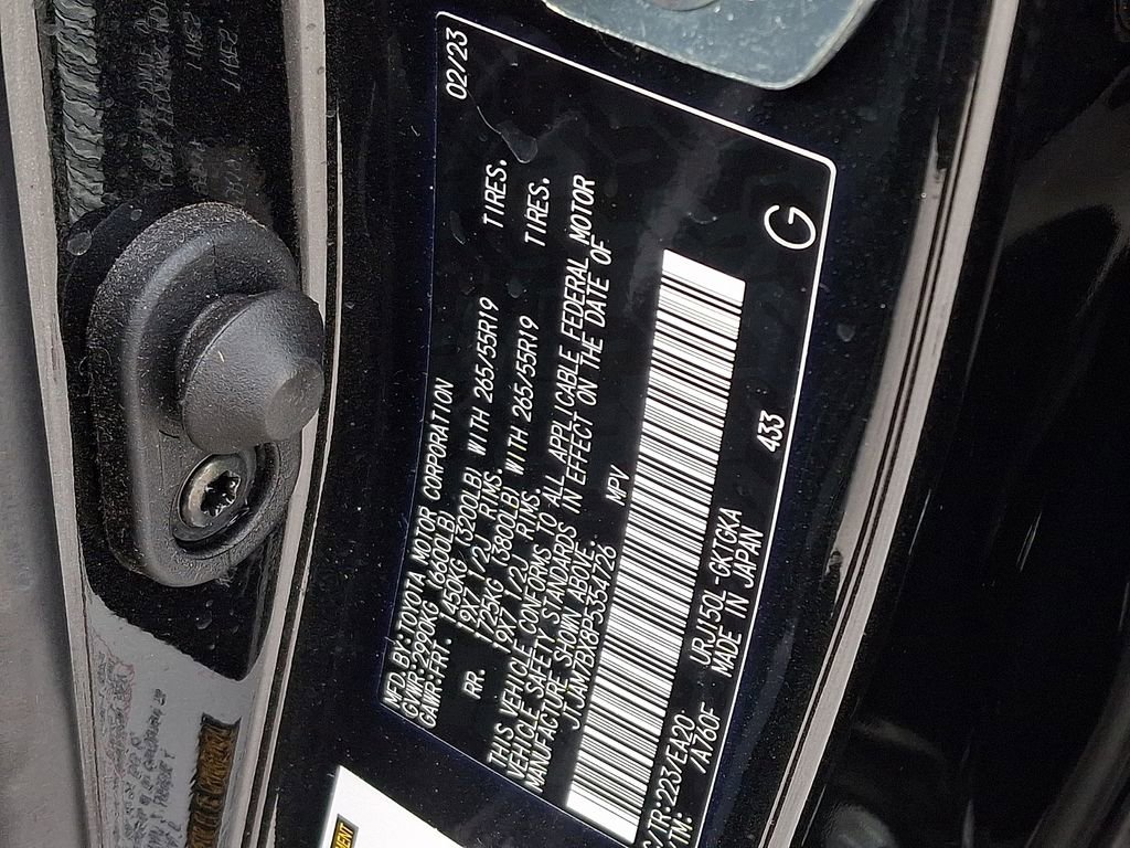 Used 2023 Lexus GX 460 Premium w/ Accessory Package image 27