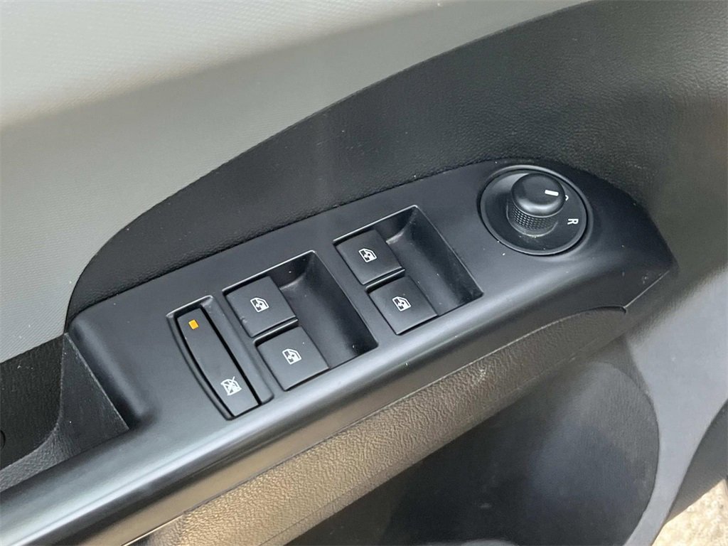 Used 2020 Chevrolet Sonic LT image 13