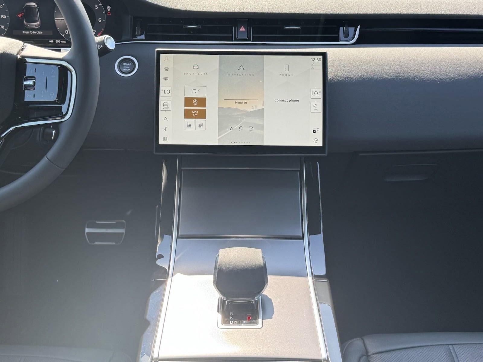 Used 2025 Land Rover Range Rover Evoque Dynamic SE image 25