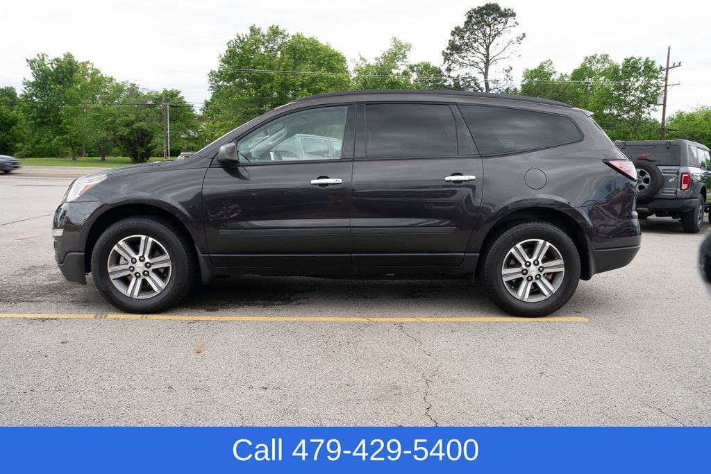 Used 2017 Chevrolet Traverse LS AWD/4WD image 3