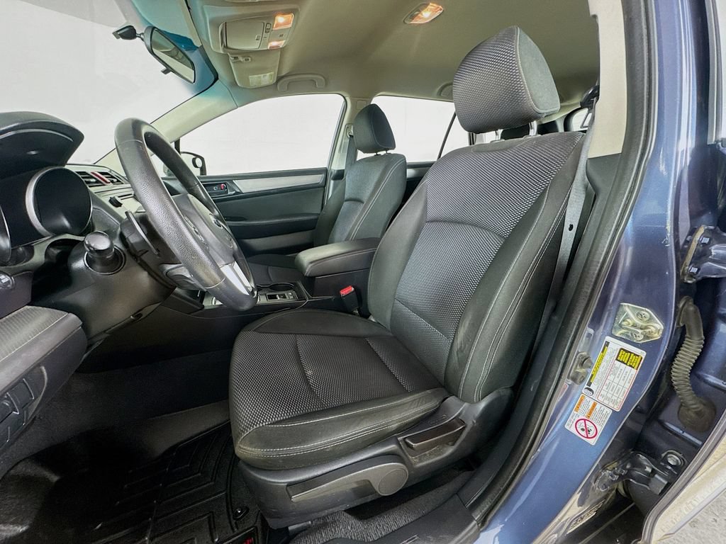 Used 2017 Subaru Outback 2.5i AWD/4WD image 12