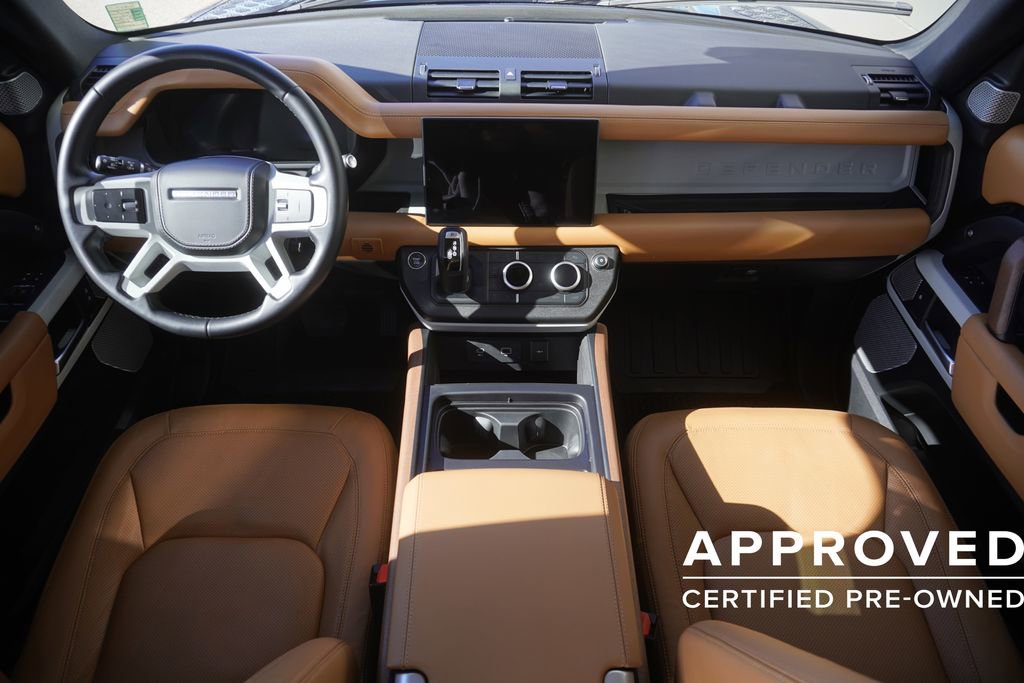 Used 2024 Land Rover Defender 130 S image 9