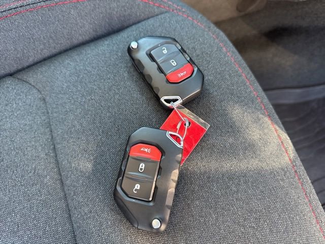 Used 2024 Jeep Wrangler Rubicon image 5