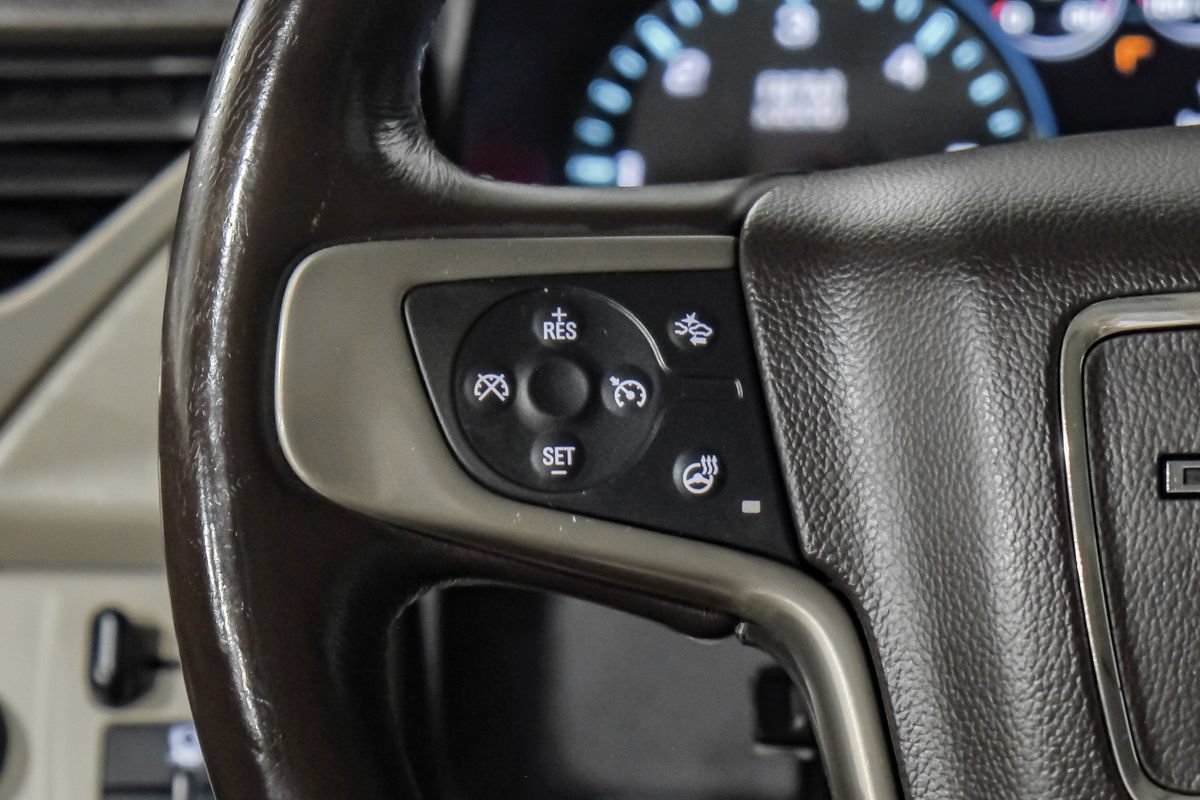 Used 2017 GMC Yukon XL Denali w/ Open Road Package AWD/4WD image 16