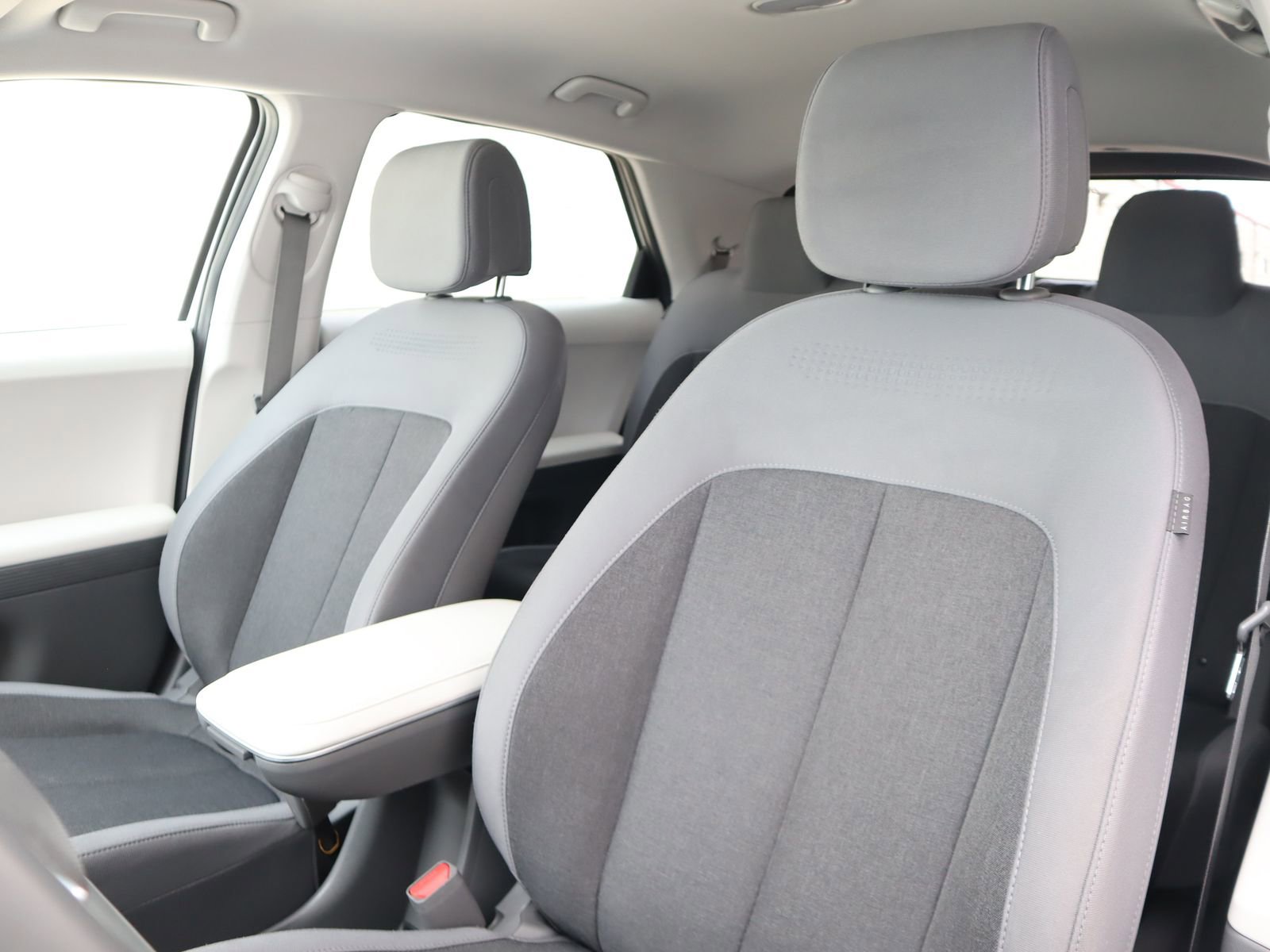 Used 2024 Hyundai Ioniq 5 SE image 25