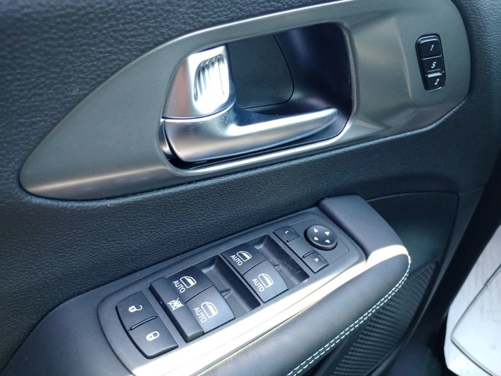 New 2026 Chrysler Pacifica Select image 20