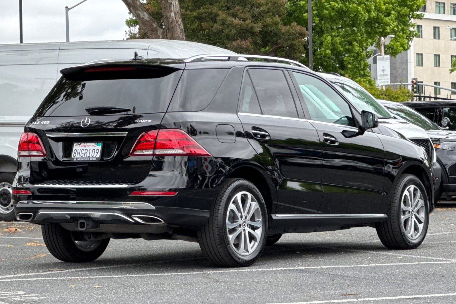 Used 2019 Mercedes-Benz GLE 400 4MATIC image 4