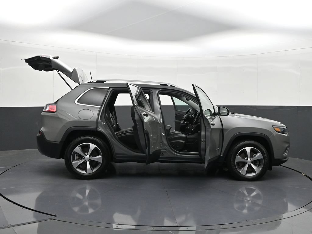 Used 2021 Jeep Cherokee Limited AWD/4WD image 40