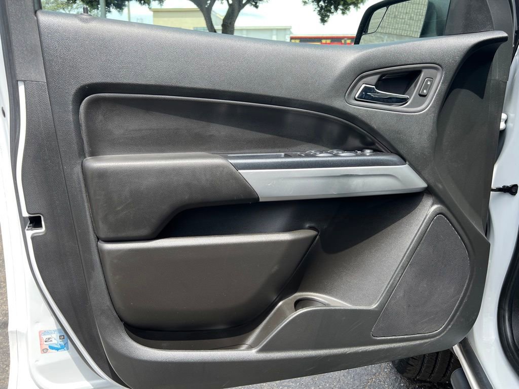 Used 2020 Chevrolet Colorado LT w/ Redline Special Edition RWD image 39