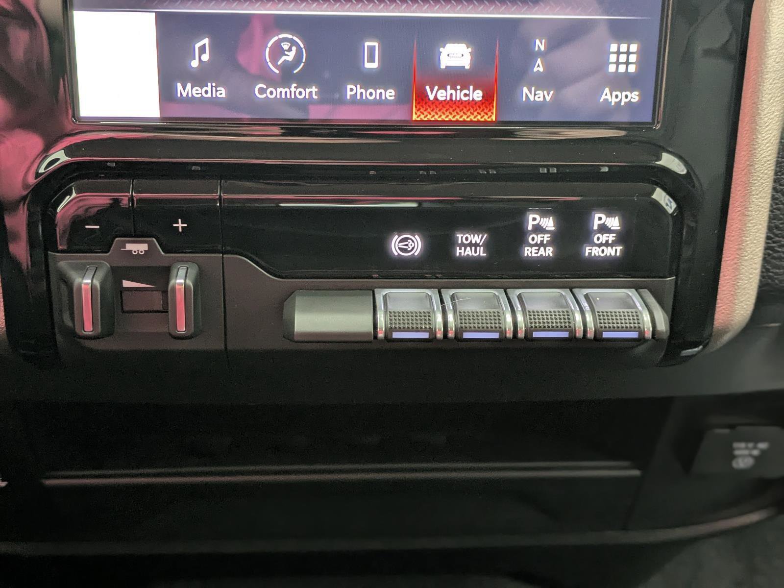 Used 2024 RAM 2500 Laramie image 8