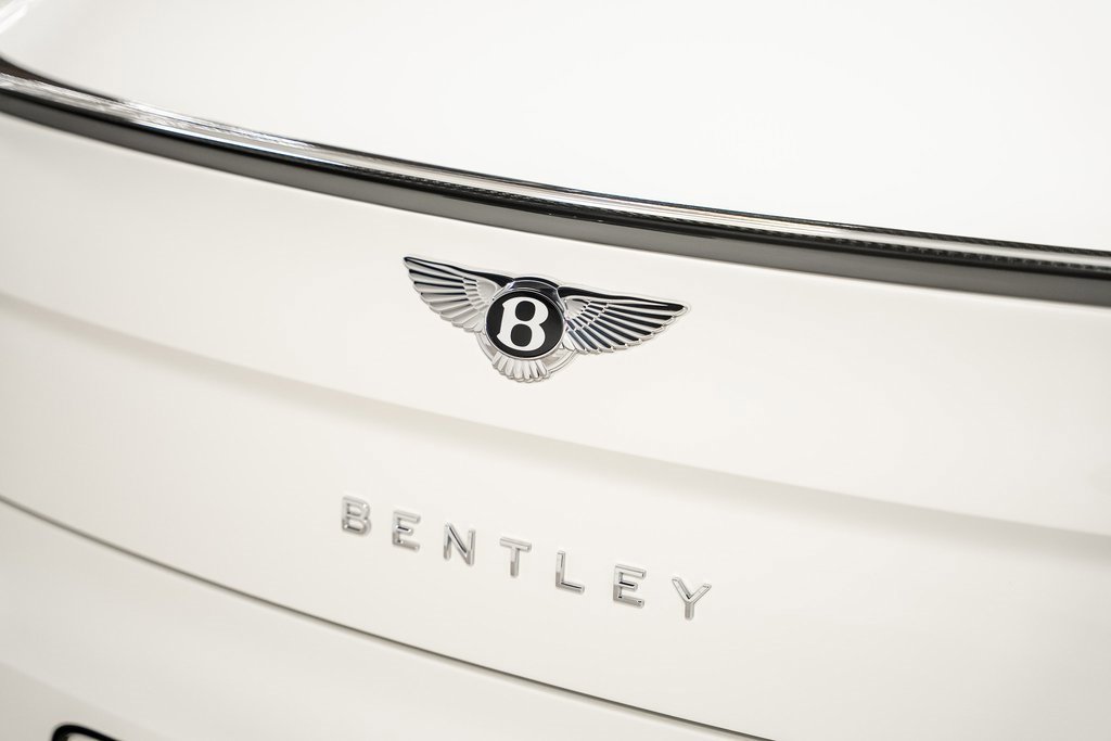Used 2023 Bentley Flying Spur W12 image 22