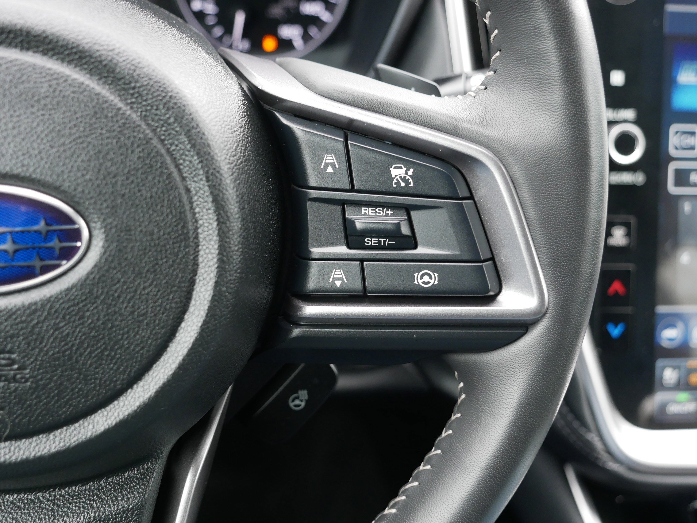 Used 2024 Subaru Outback Touring w/ Popular Package #2 image 30