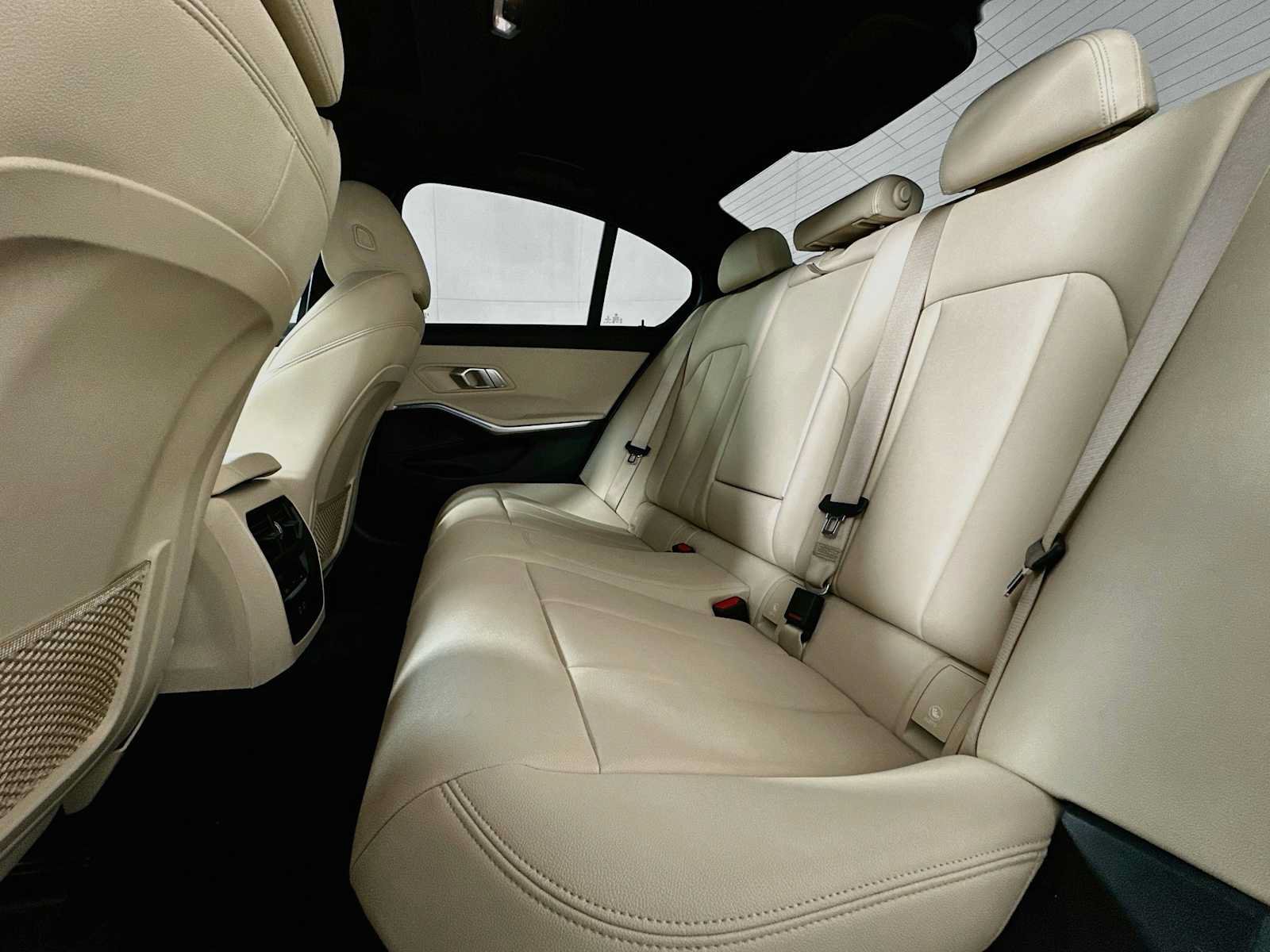 Used 2021 BMW 330e w/ Premium Package RWD image 23