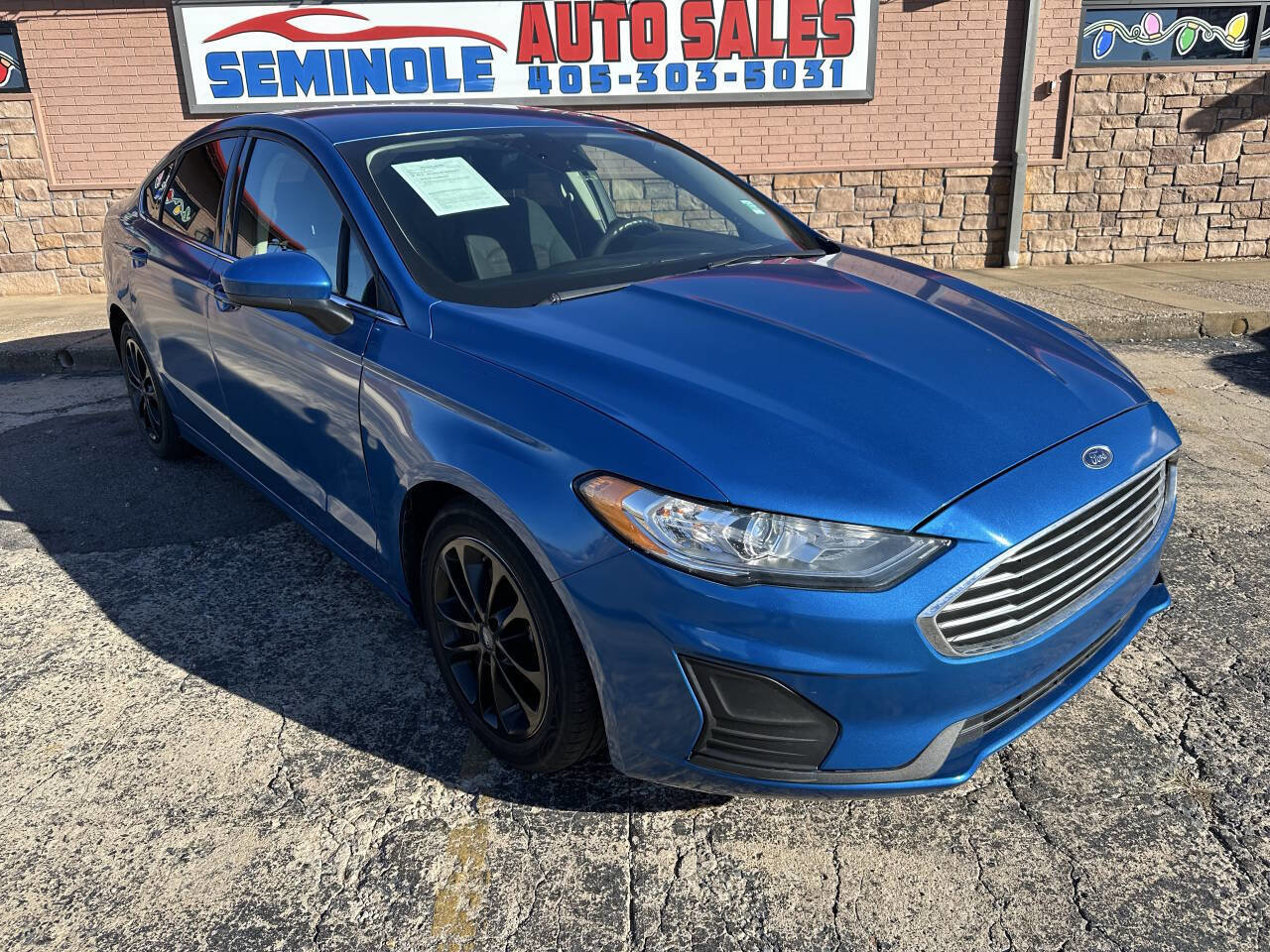 Used 2020 Ford Fusion SE image 3