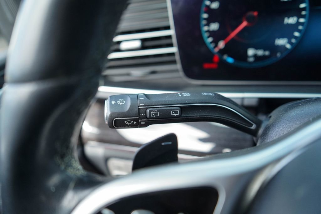 Used 2020 Mercedes-Benz GLE 350 w/ Premium Package image 29