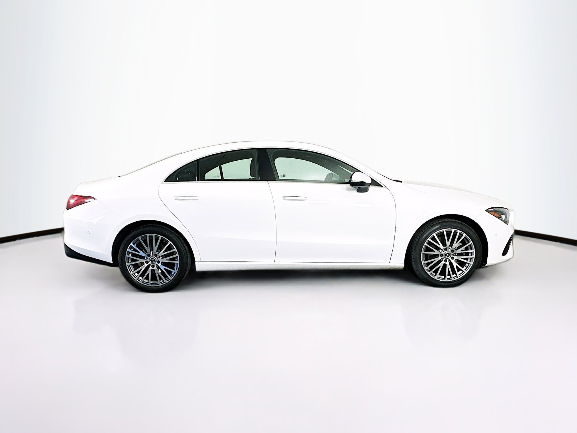 Used 2025 Mercedes-Benz CLA 250 image 10