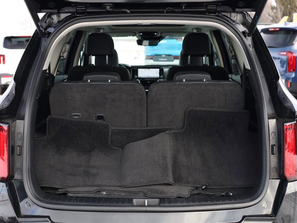 Used 2023 Kia Sorento SX image 23