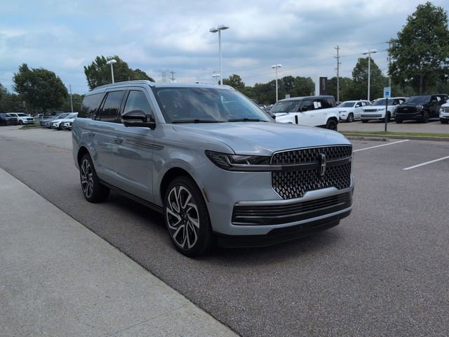 New 2026 Lincoln Navigator Reserve AWD/4WD image 5