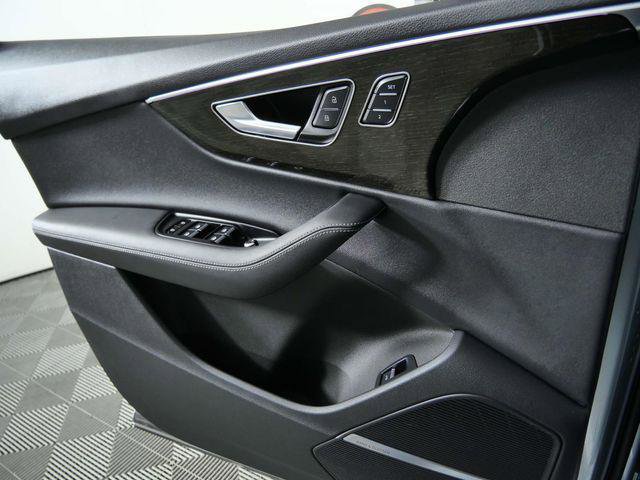 Used 2025 Audi Q7 2.0T Premium Plus w/ Premium Plus Package image 26