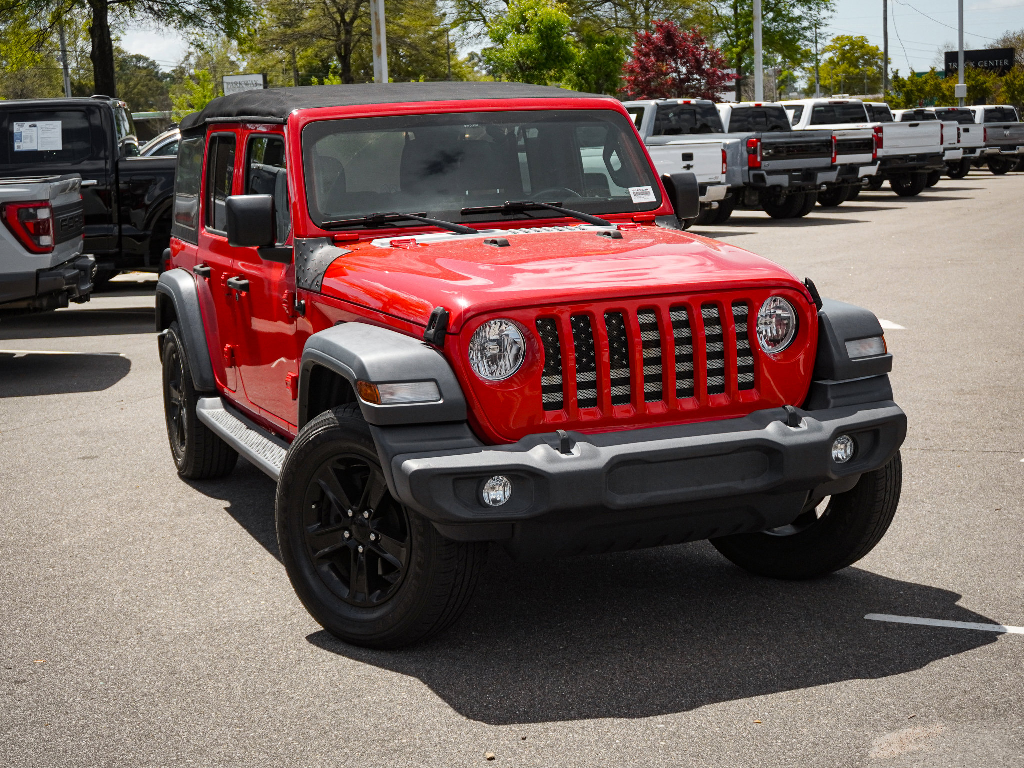 Used 2018 Jeep Wrangler Unlimited Sport S image 2
