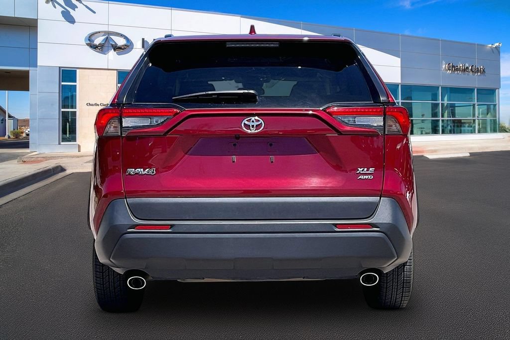 Used 2025 Toyota RAV4 XLE AWD/4WD image 4