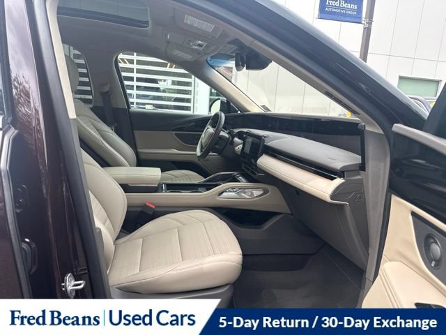 Used 2024 Lincoln Nautilus Reserve w/ Equipment Group 202A AWD/4WD image 23