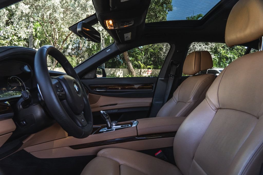 Used 2014 BMW 740i RWD image 15