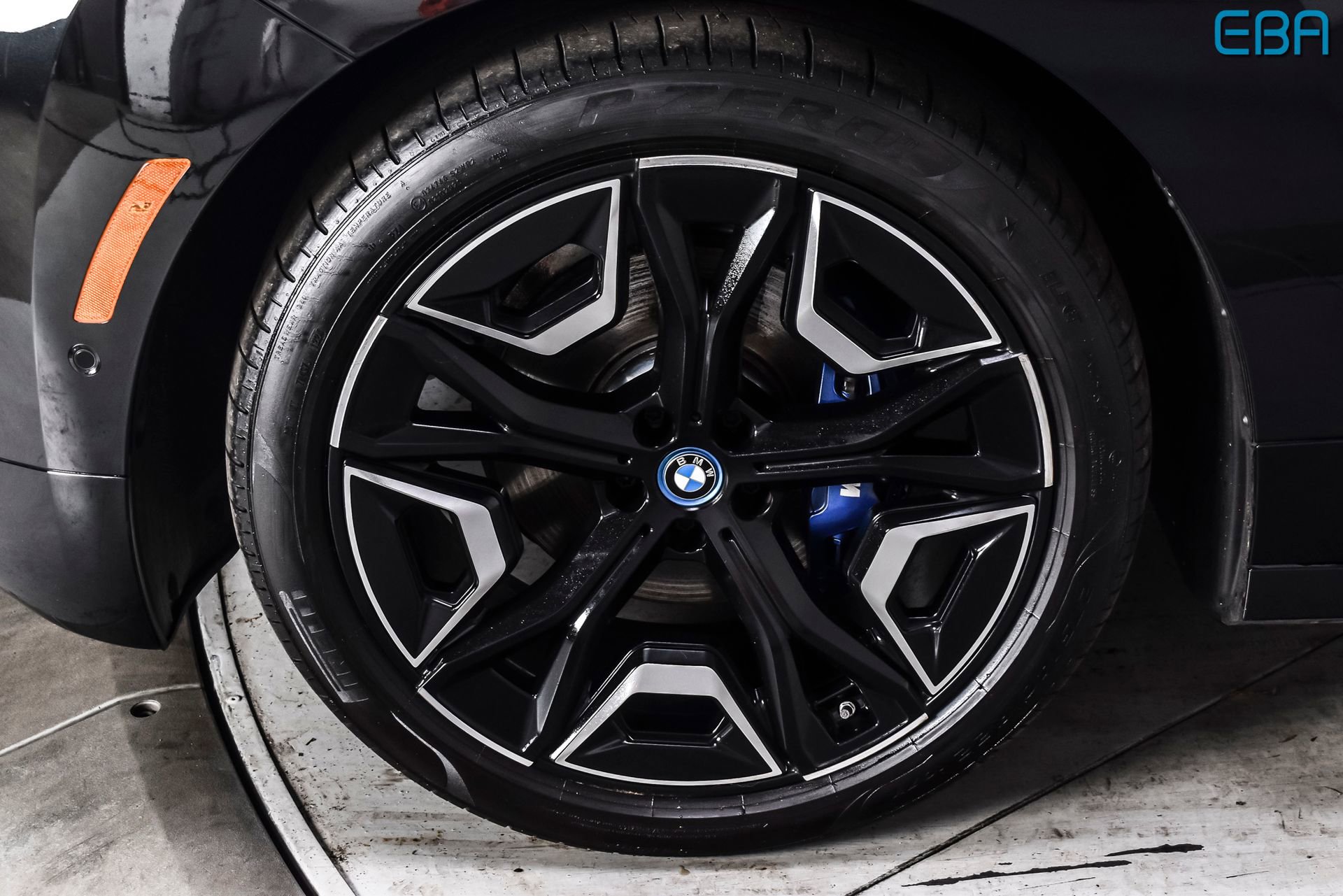 Used 2025 BMW iX M60 image 10