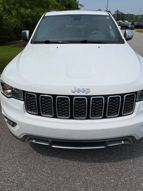 Used 2017 Jeep Grand Cherokee Limited AWD/4WD image 4