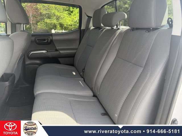 Used 2018 Toyota Tacoma SR5 AWD/4WD image 14