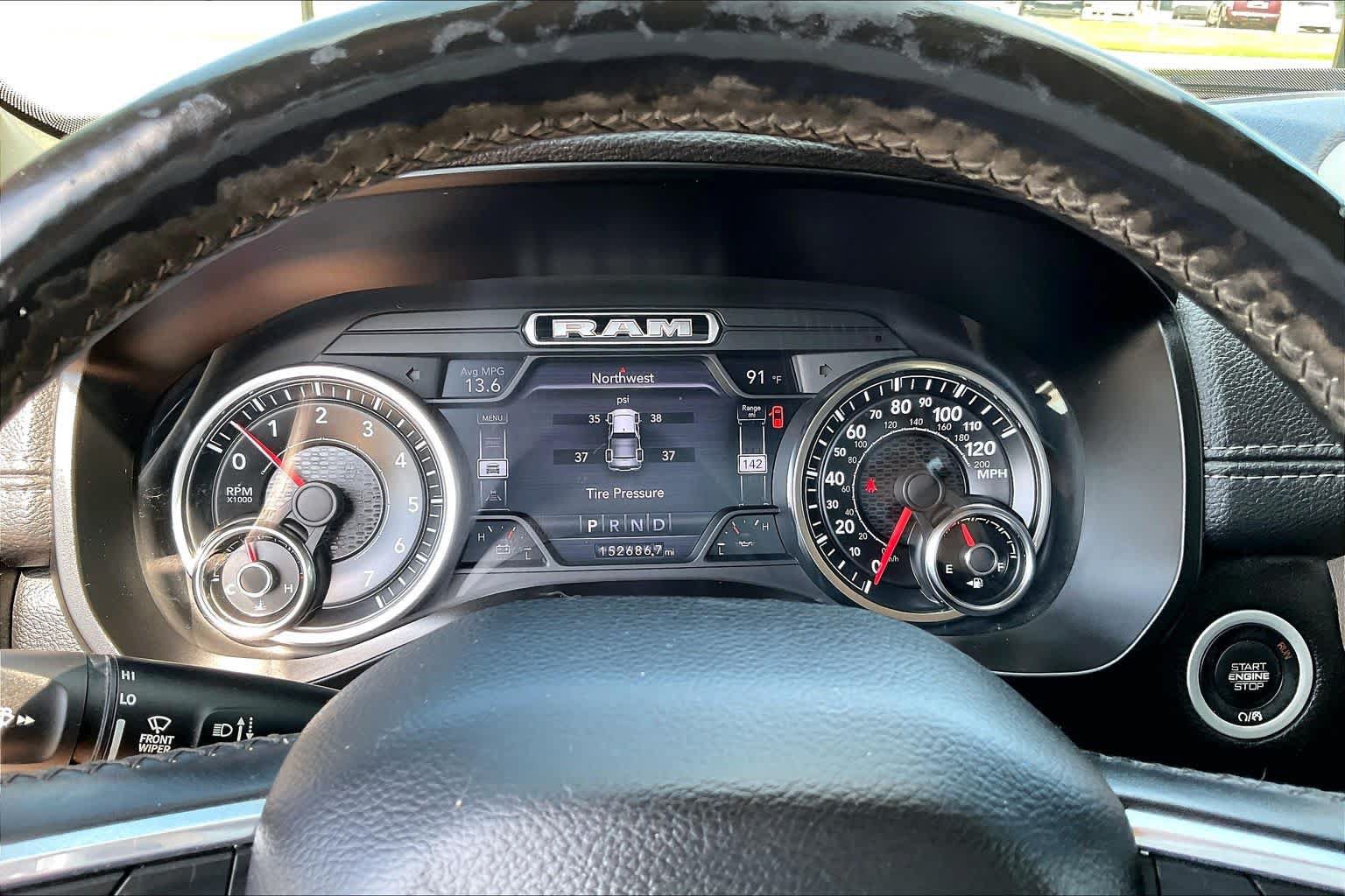 Used 2019 RAM 1500 Laramie AWD/4WD image 25