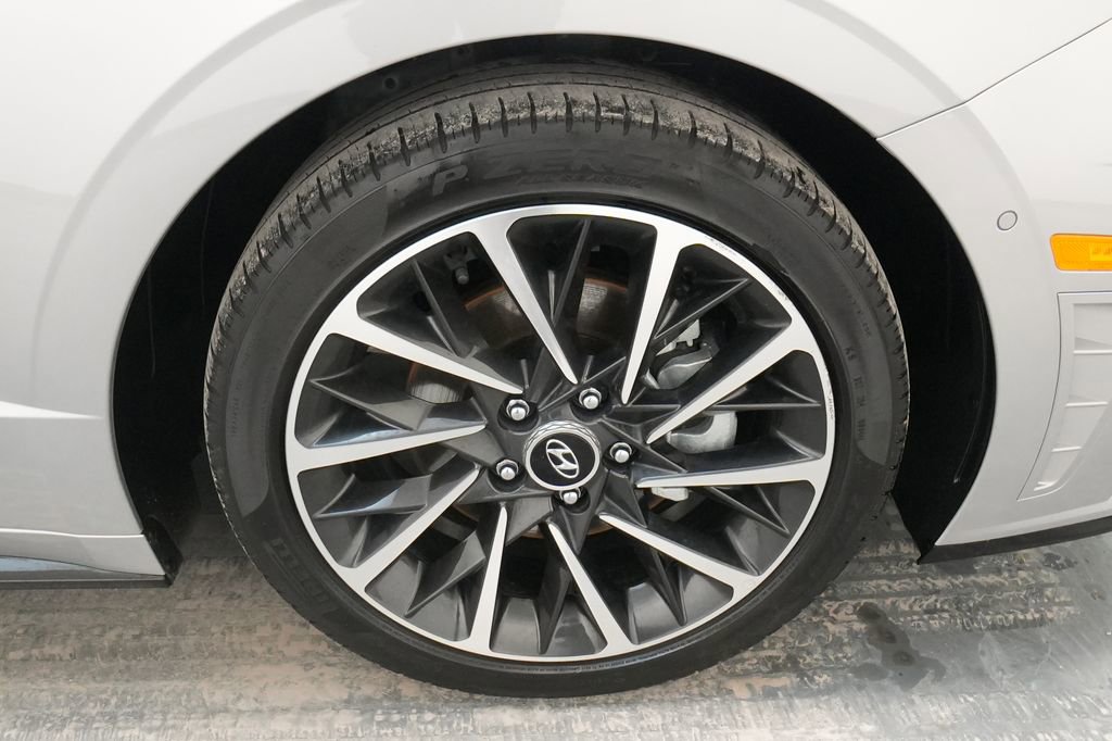 Used 2023 Hyundai Sonata Limited FWD image 11