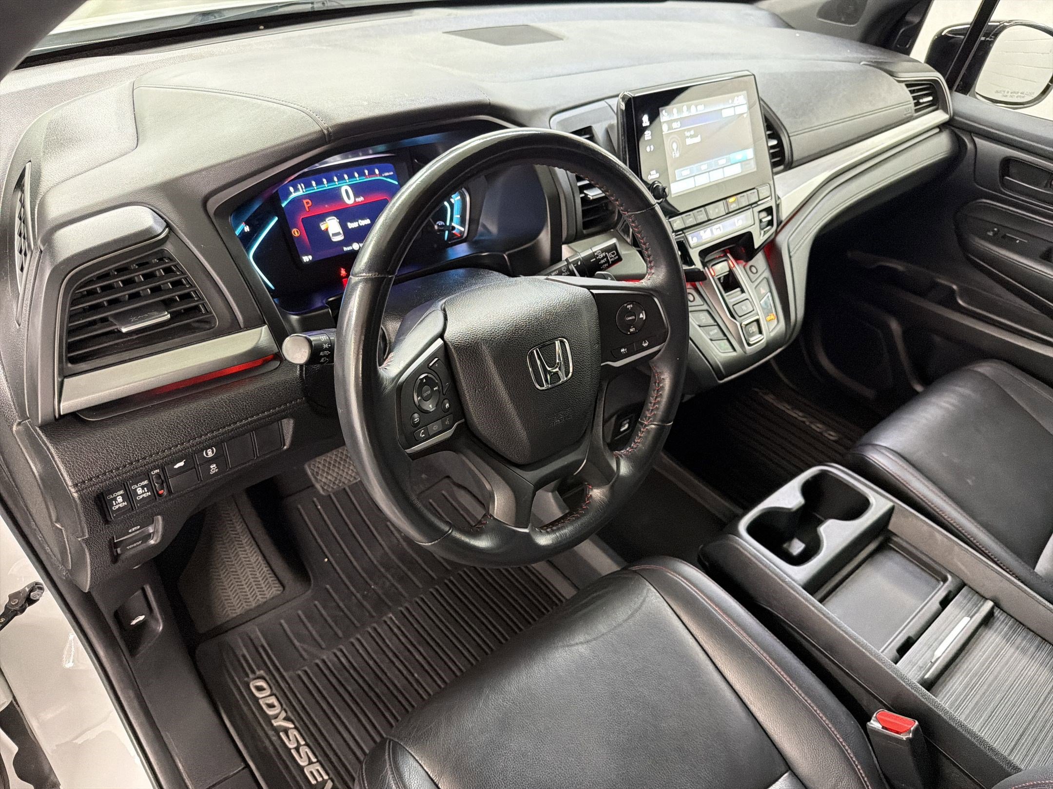 Certified 2023 Honda Odyssey Sport image 4