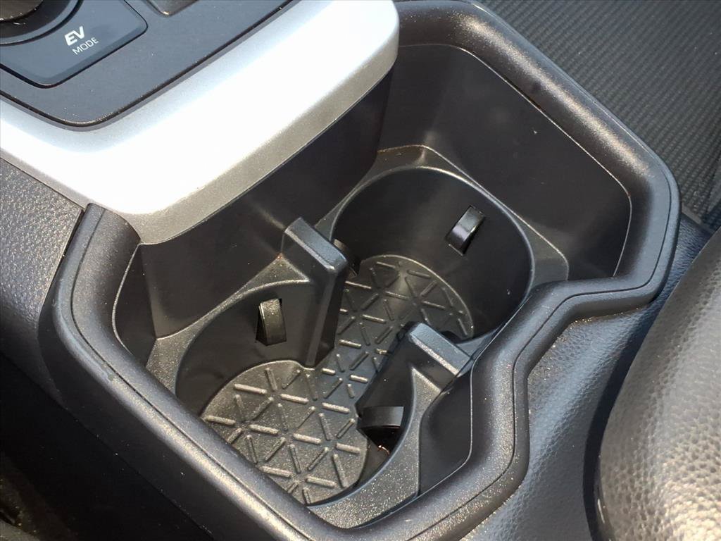 Used 2025 Toyota RAV4 LE AWD/4WD image 34