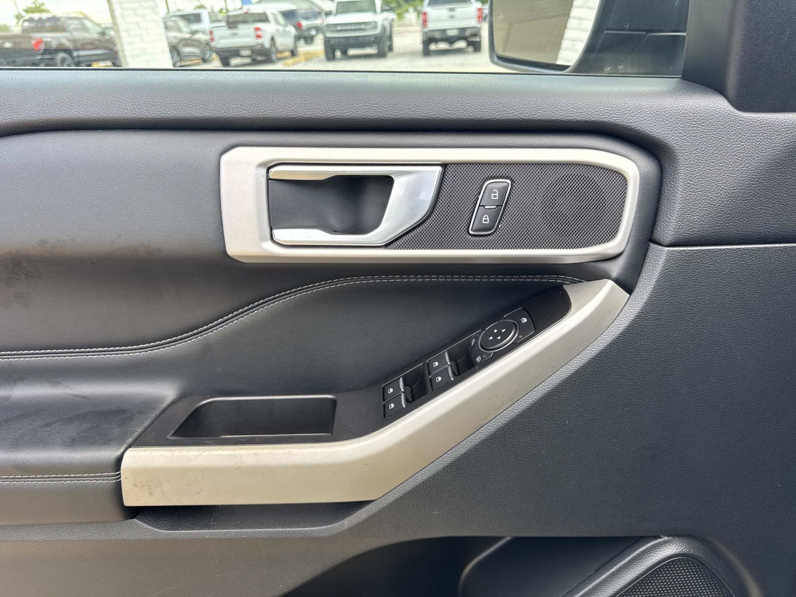 Used 2021 Ford Explorer XLT RWD image 19