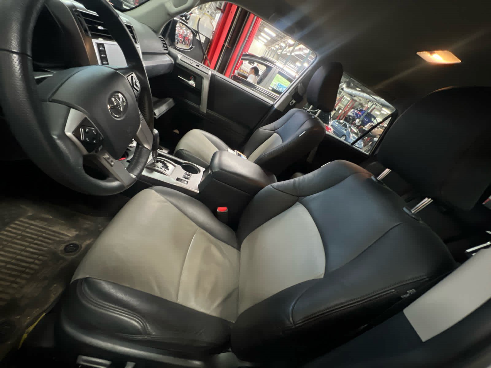 Used 2023 Toyota 4Runner SR5 AWD/4WD image 13