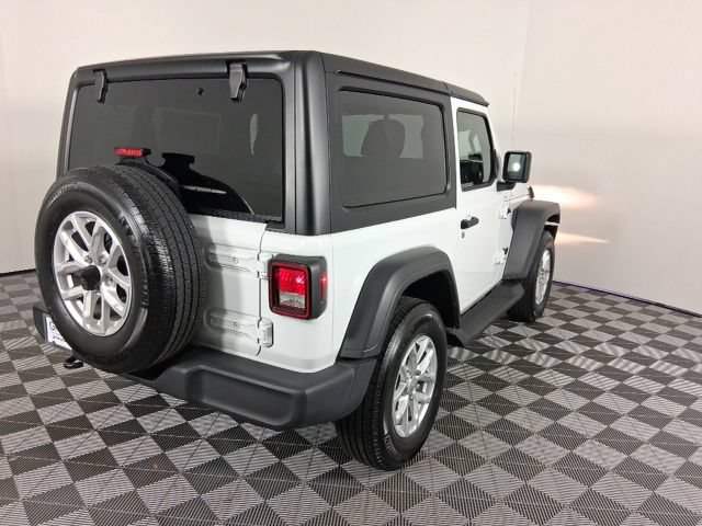 Used 2023 Jeep Wrangler Sport AWD/4WD image 7