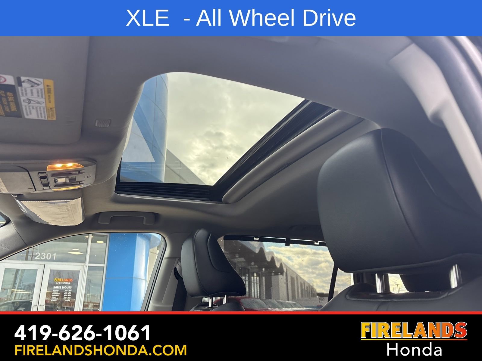 Used 2021 Toyota Highlander XLE image 19