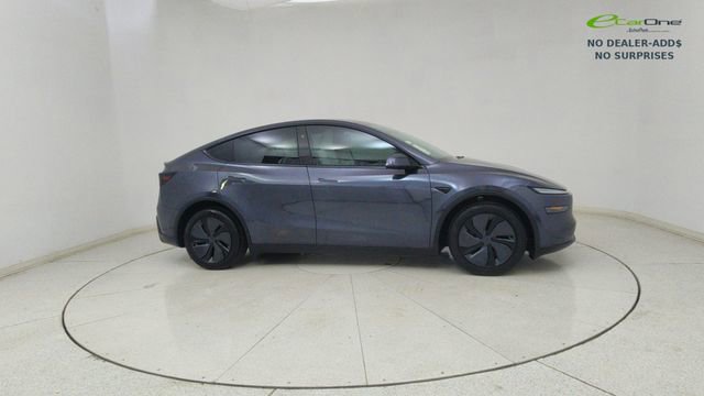 Used 2026 Tesla Model Y 2WD image 61