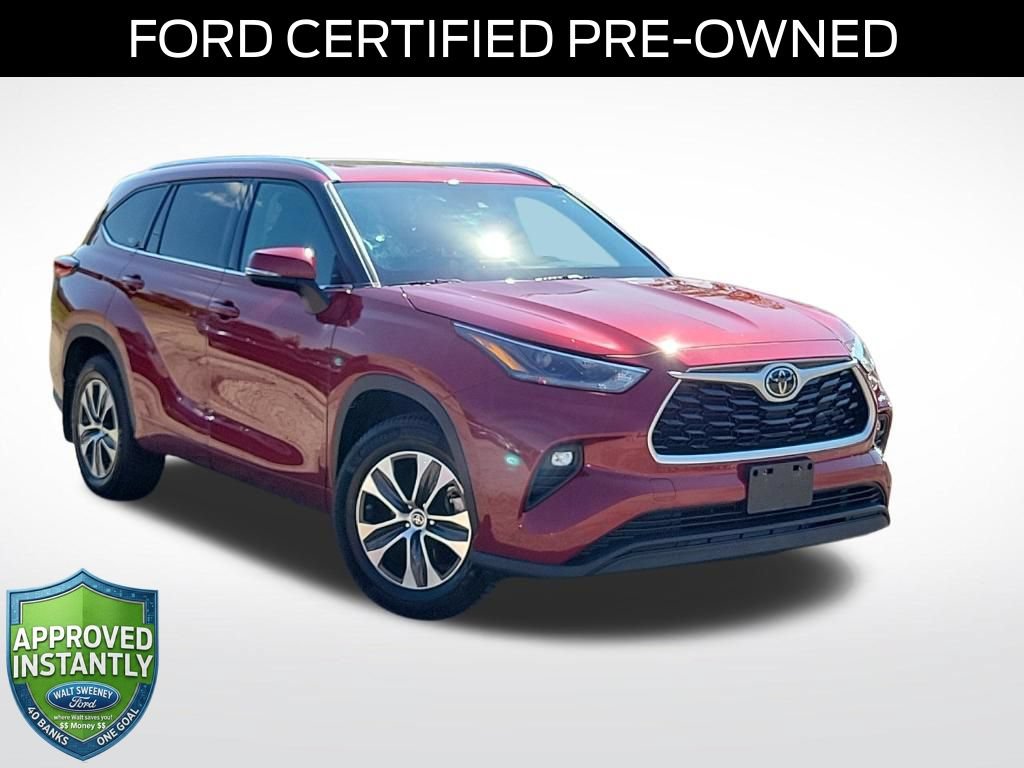 Used 2021 Toyota Highlander XLE