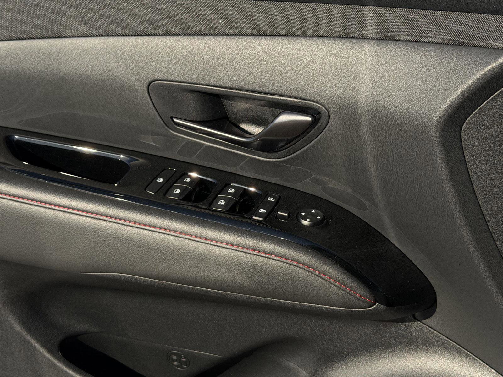 Certified 2024 Hyundai Tucson N Line image 23