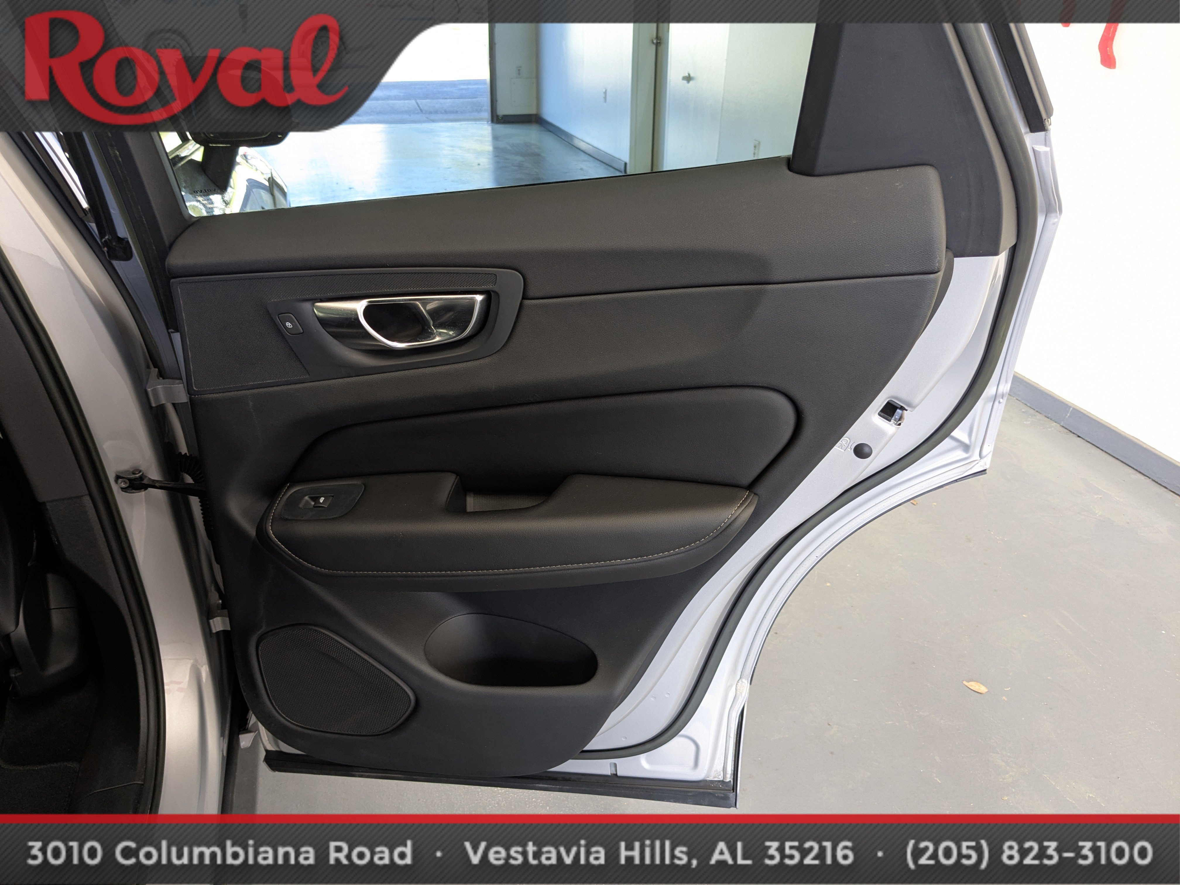 Certified 2023 Volvo XC60 B5 Ultimate image 9