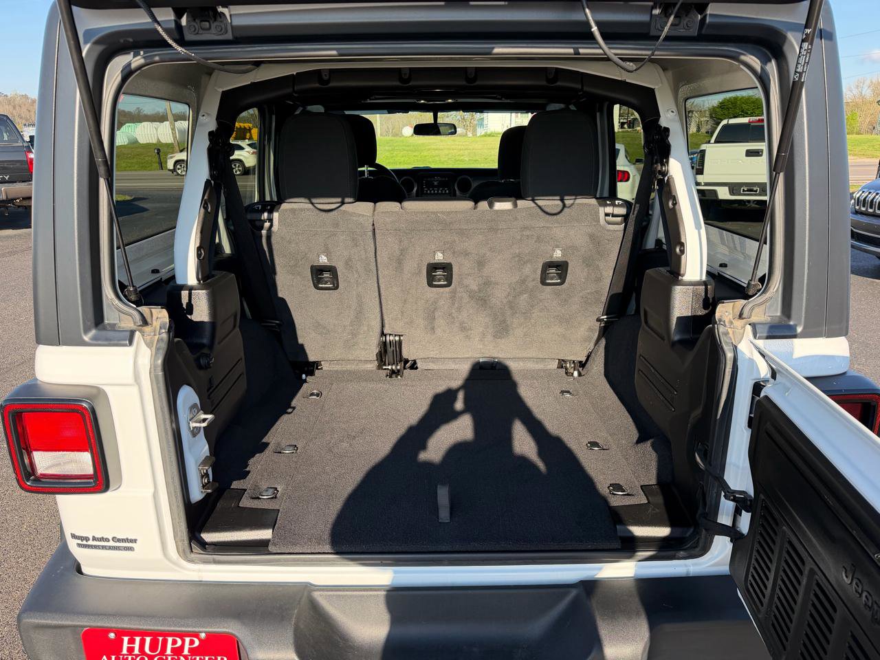 Used 2021 Jeep Wrangler Unlimited Sport image 18