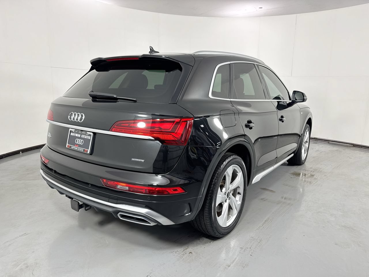 Used 2023 Audi Q5 2.0T Premium Plus w/ Premium Plus Package AWD/4WD image 36