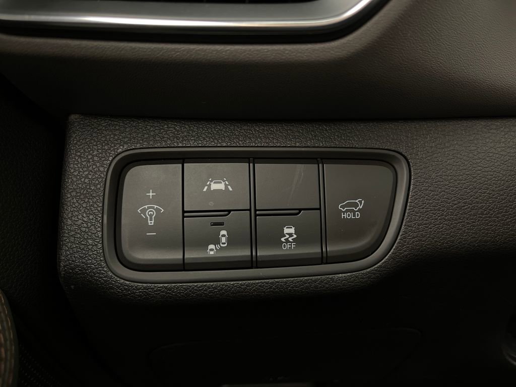 Used 2020 Hyundai Santa Fe Limited FWD image 30