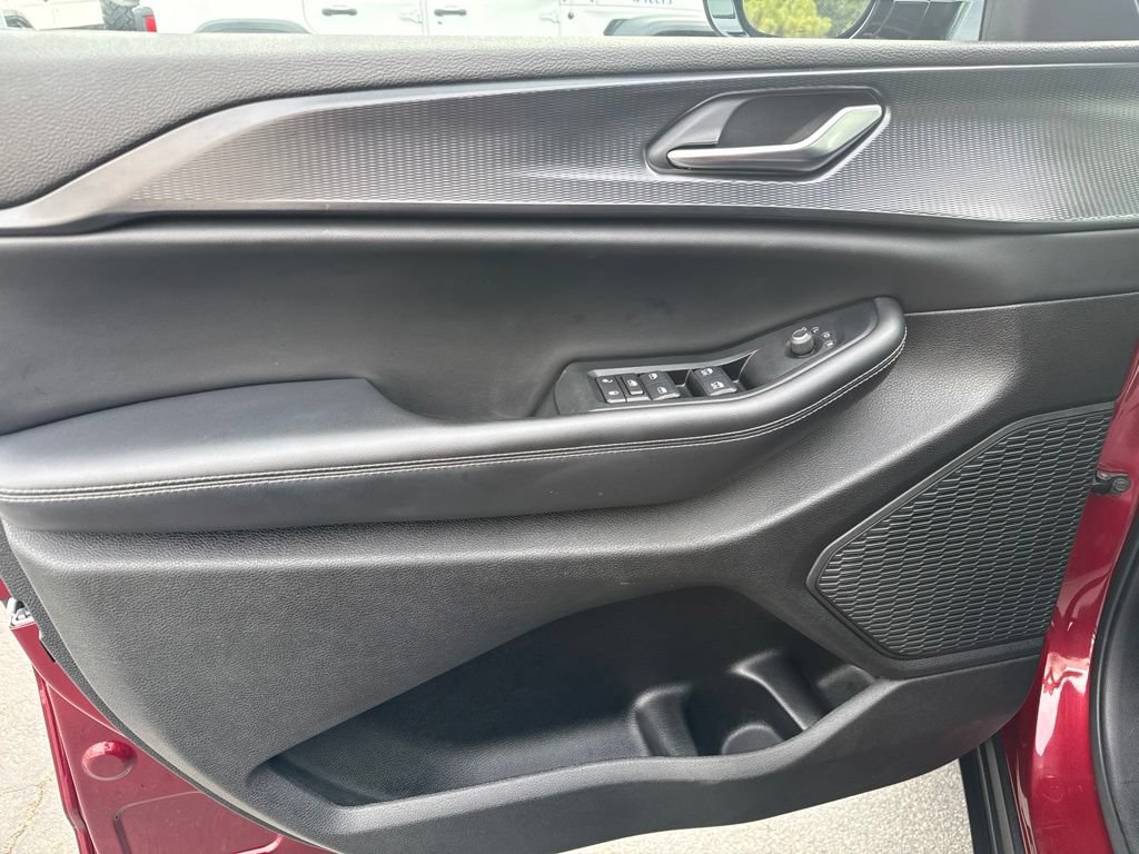 Certified 2023 Jeep Grand Cherokee Altitude RWD image 12