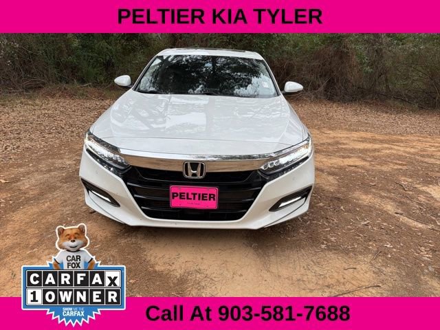 Used 2018 Honda Accord Touring image 2